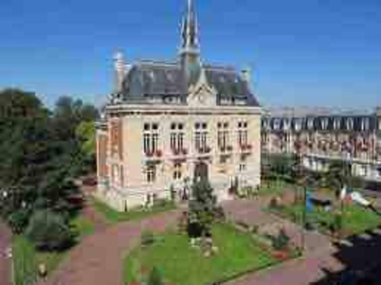 Appartement 2 Pieces Au Raincy Proche De Paris Le Raincy Екстер'єр фото
